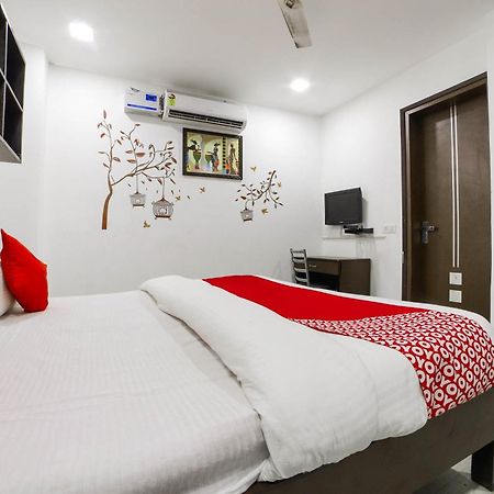 Hotel Seven S Delhi  Exterior photo